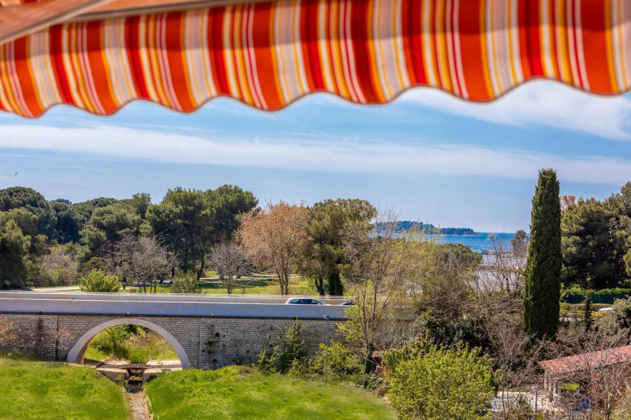 Apartment Vito With Sea View Fažana Kültér fotó